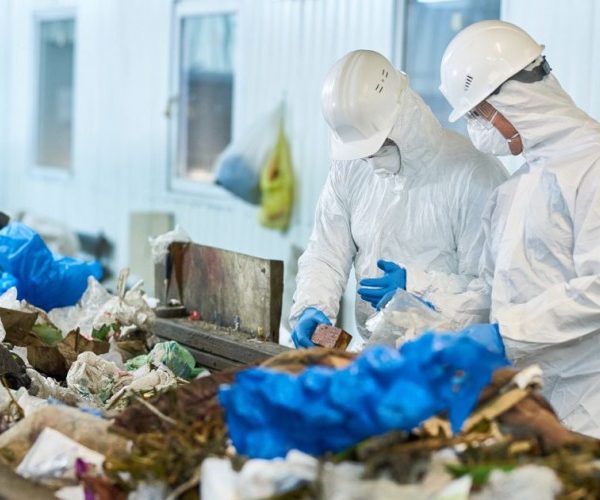 Skládkovanie odpadu vytvorí trojnásobne viac škodlivín ako kompostovanie